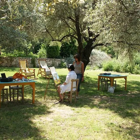 Emel Hotel