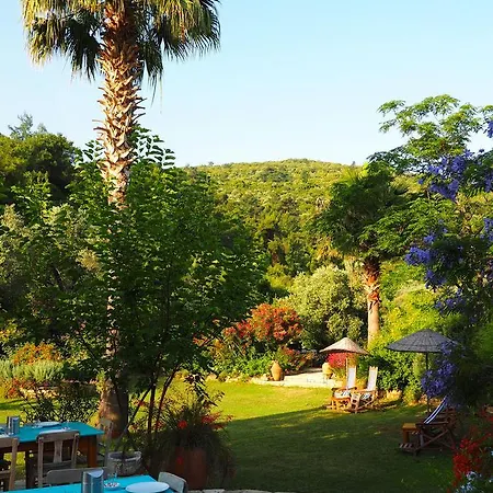 Hotel Emel *