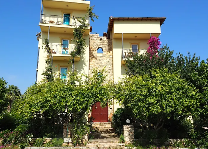 Emel Hotel