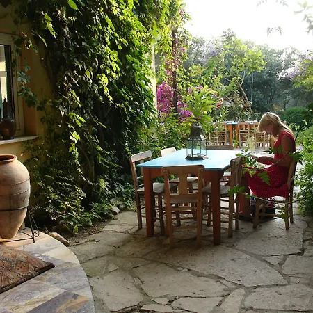 Emel * Güzelçamlı