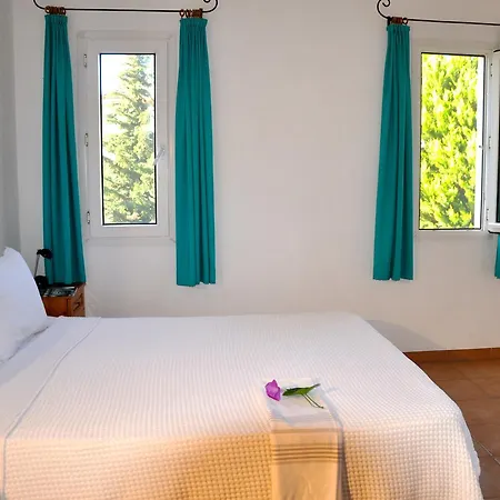 Emel Otel