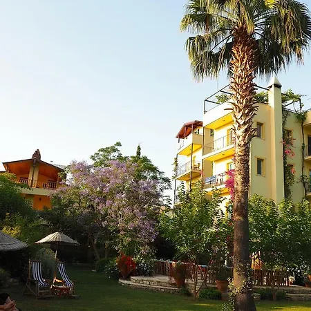 Hotel Emel *