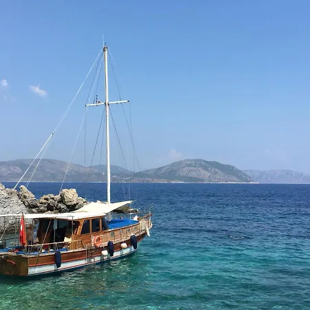 Emel Hotel Guzelcamlı